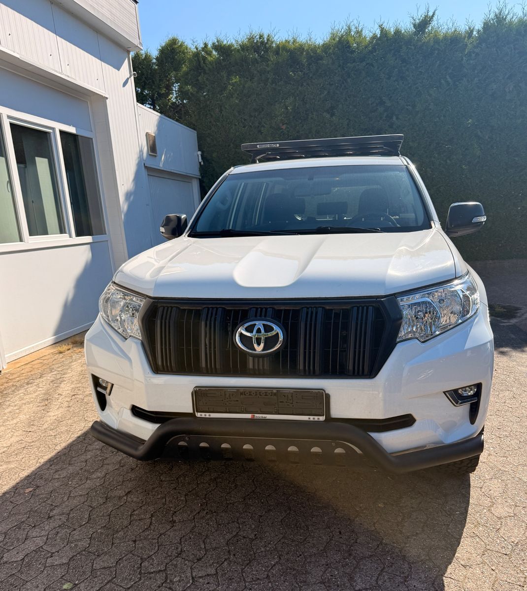 Toyota Land Cruiser 2.8 D-4D -Allrad J15 foto 1