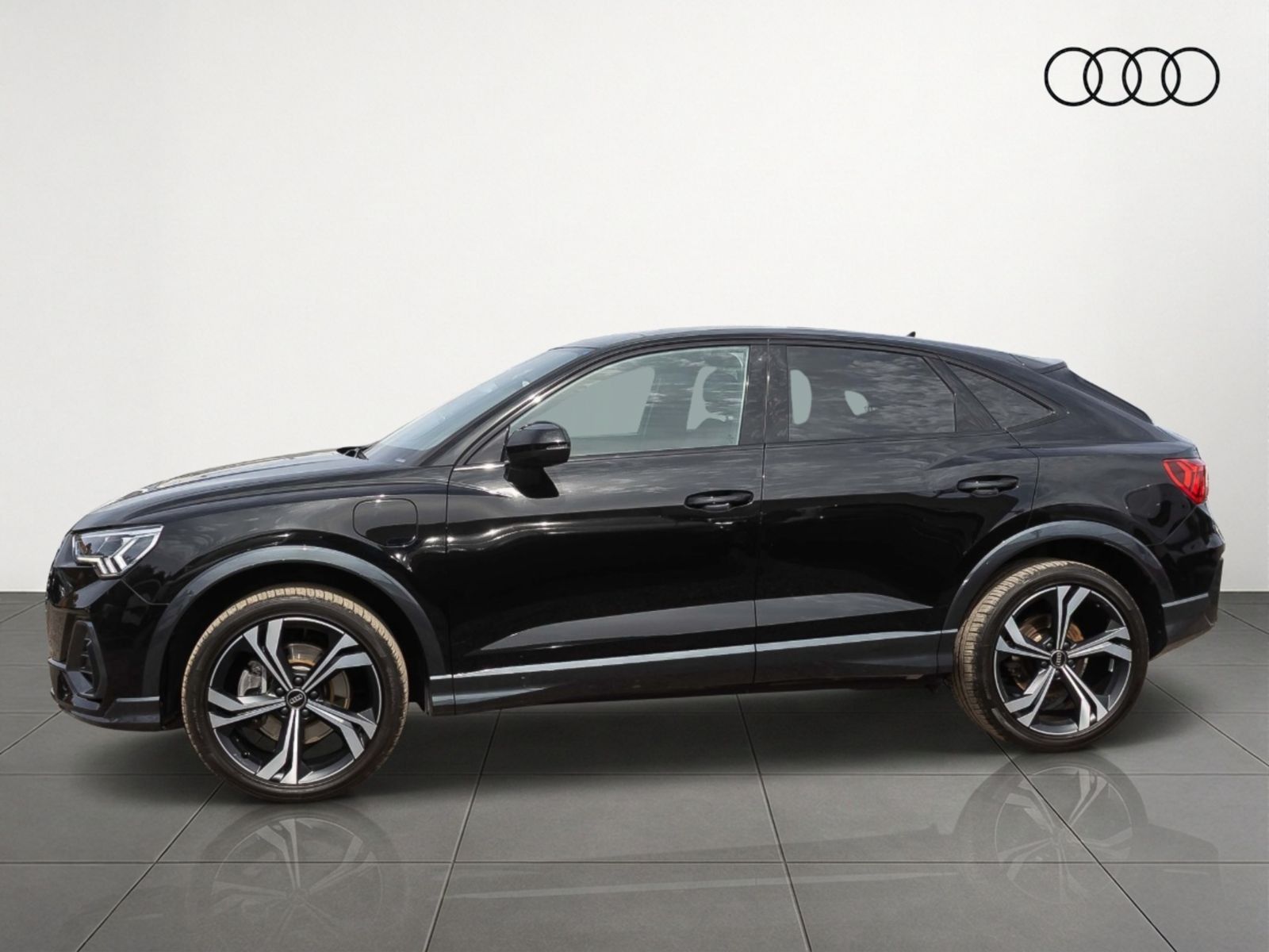 Audi Q3 Sportback S line 45TFSIe Navi LED Panorama AC foto 5