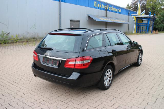 Mercedes-Benz E 200 T-Modell CGI BlueEfficiency – Bild 4