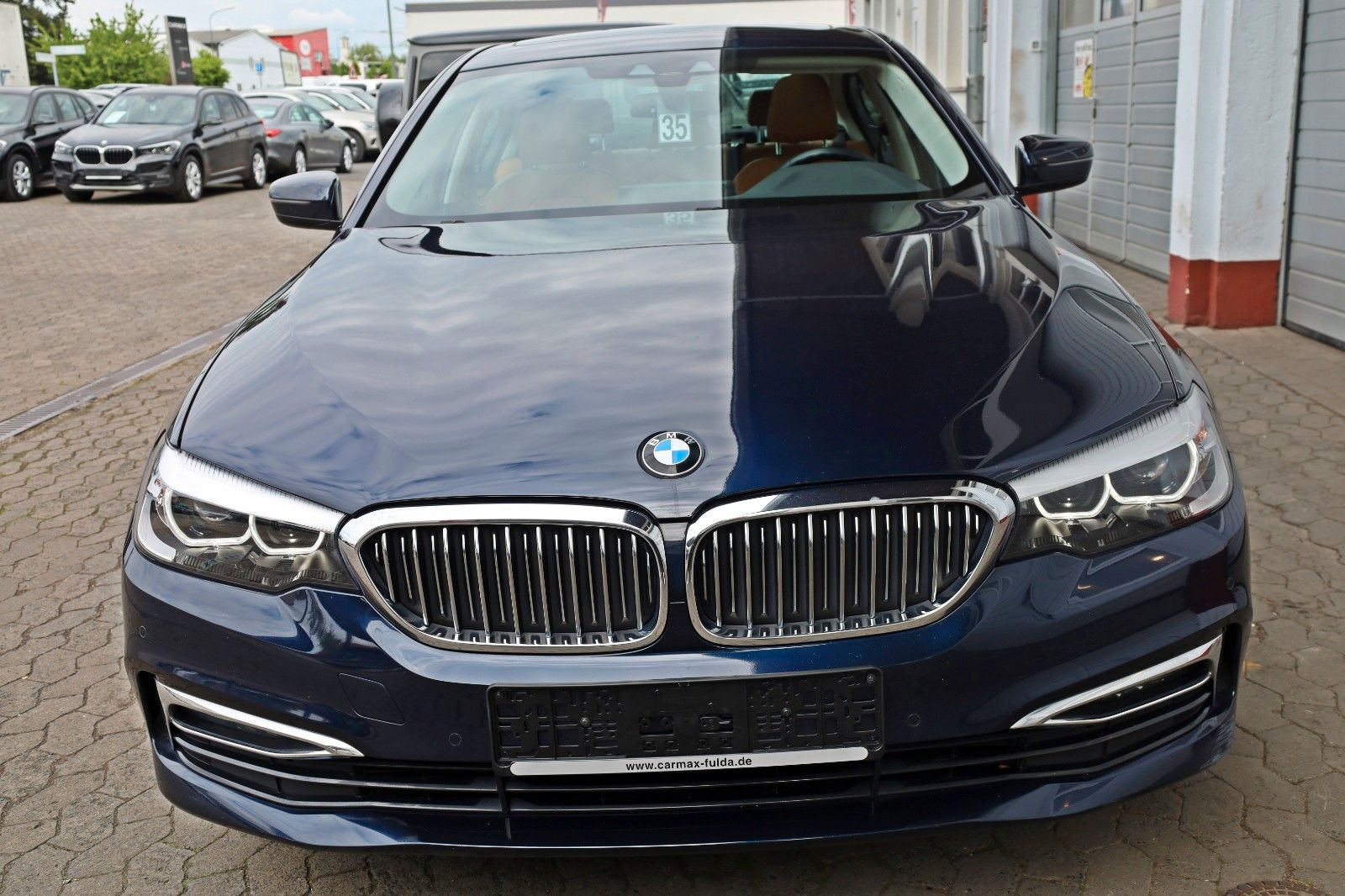 Fahrzeugabbildung BMW 520 d xDrive Lim. Luxury,Leder,Navi,Kamera,SD,SH