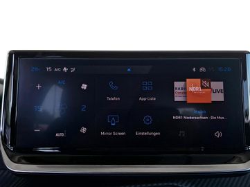 Peugeot 2008 - 12