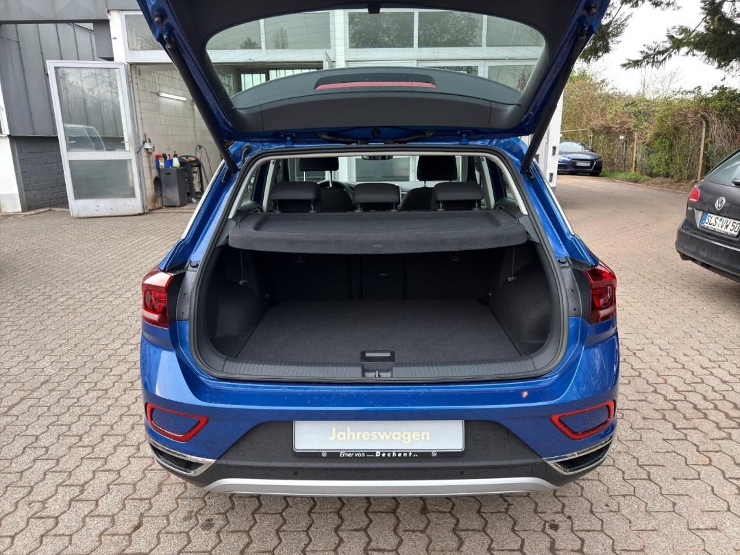 Fahrzeugabbildung Volkswagen T-ROC Style 1.5 TSI,DSG,Navi,SH,Keyless,Heckkl.e