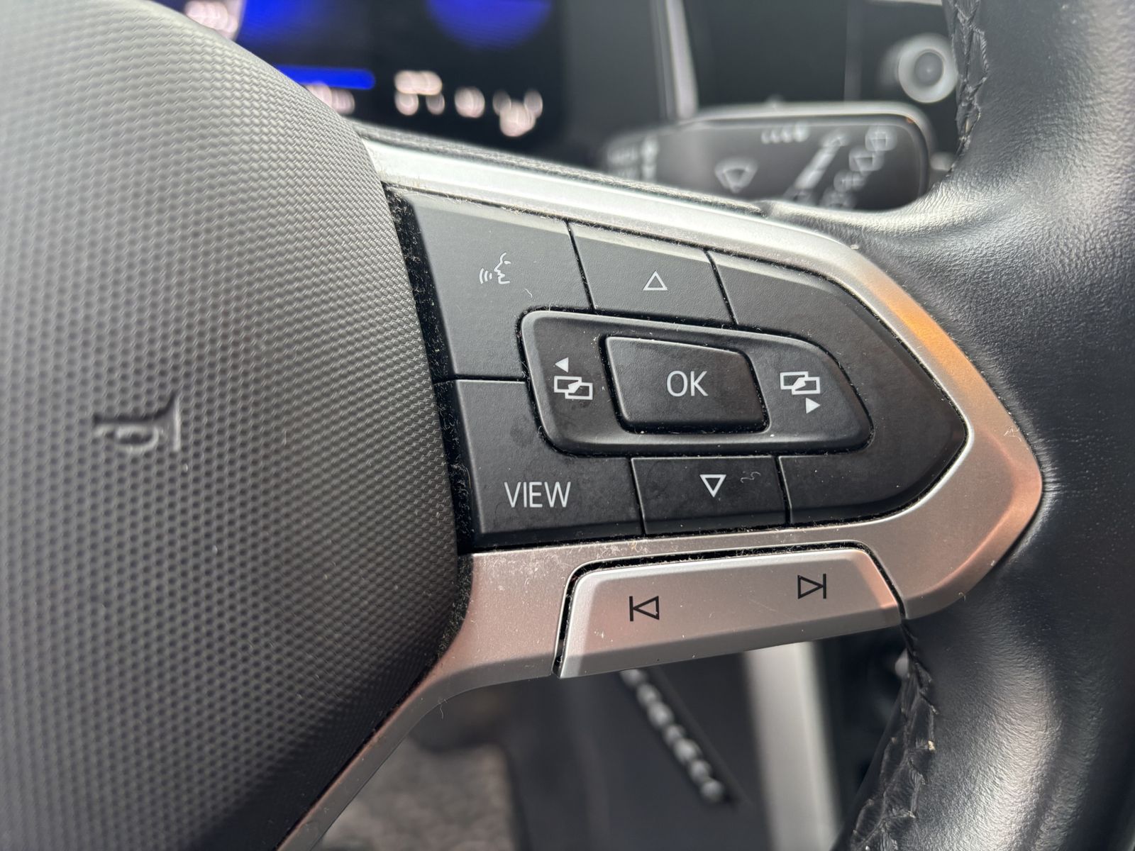 Fahrzeugabbildung Volkswagen Polo 1.0 Life-KLIMA-SHZ-PDC-APP-VIRTUAL-TEMP-