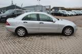 Mercedes-Benz C 200 CDI Lim. Tempomat AHK SHZ Klimaautomatik - gebrauchte Mercedes-Benz C 200 aus dem Jahr 2004