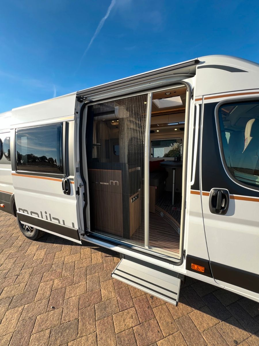 Fahrzeugabbildung Malibu Van Comfort Coupe 640 LE großer Kühlschrank