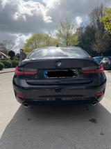 BMW 320d Sport Line Automatik Sport Line - BMW 320 mit Diesel-Antrieb: Head-Up Display, Limousine, mit Klimaautomatik