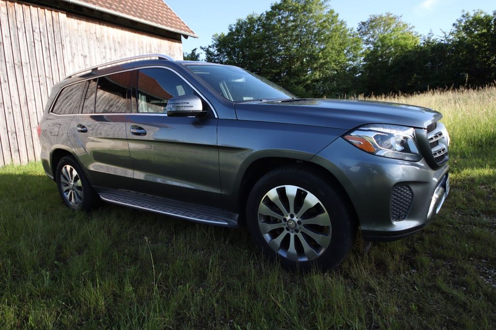 Image of Mercedes-Benz GLS 400