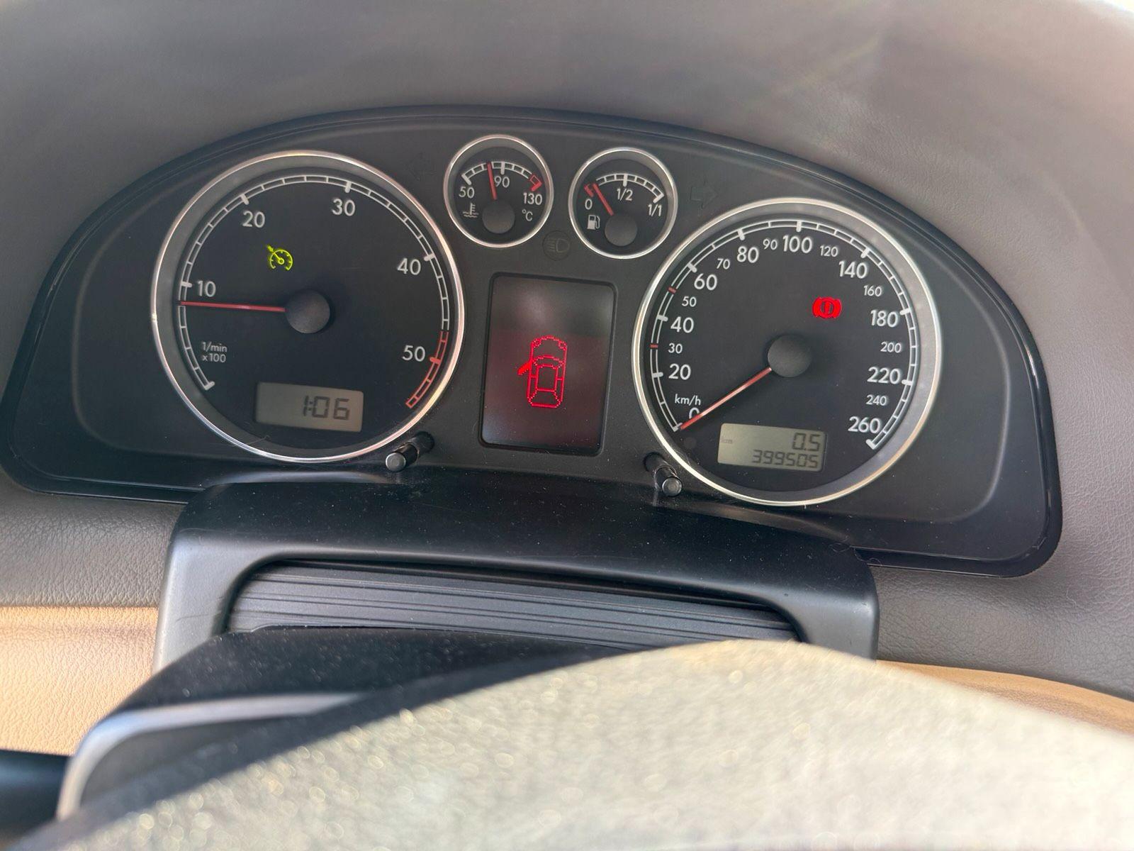 Volkswagen Passat 2004 — photo 13