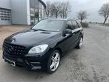 Mercedes-Benz ML 350 BlueTEC 4MATIC - AMG Line, 21 Zoll AMG  - Mercedes-Benz ML 350 von privat
