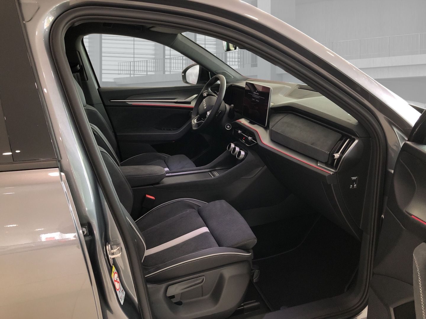Fahrzeugabbildung SKODA Kodiaq Sportline 4x4 2.0 TDI DSG Sportpaket AD A