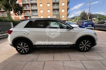 Volkswagen T-Roc - 4