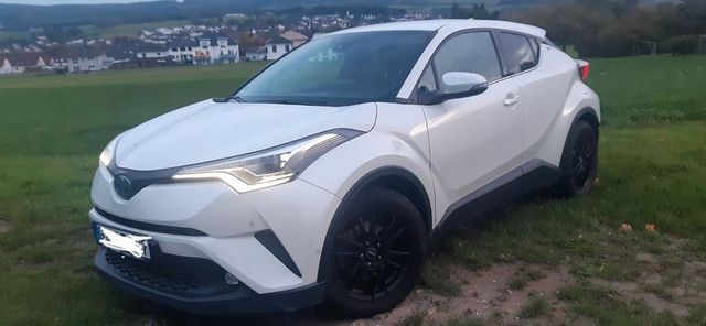 Toyota TÜV  NEU C-HR 1.8-l-VVTi Hybrid Team Deutschland