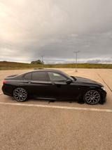 BMW 740i - - BMW 740 mit Benzin-Antrieb