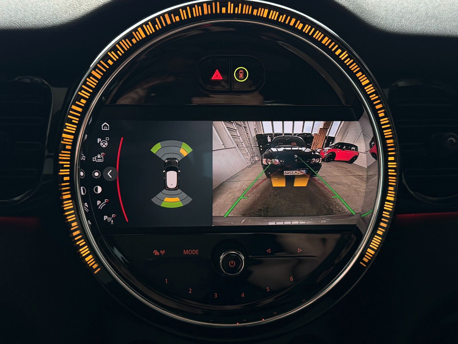 Fahrzeugabbildung MINI Cooper S Classic Trim H&K Pano Leder CAM ACC