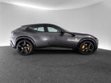 Ferrari Purosangue - graue Ferrari Purosangue