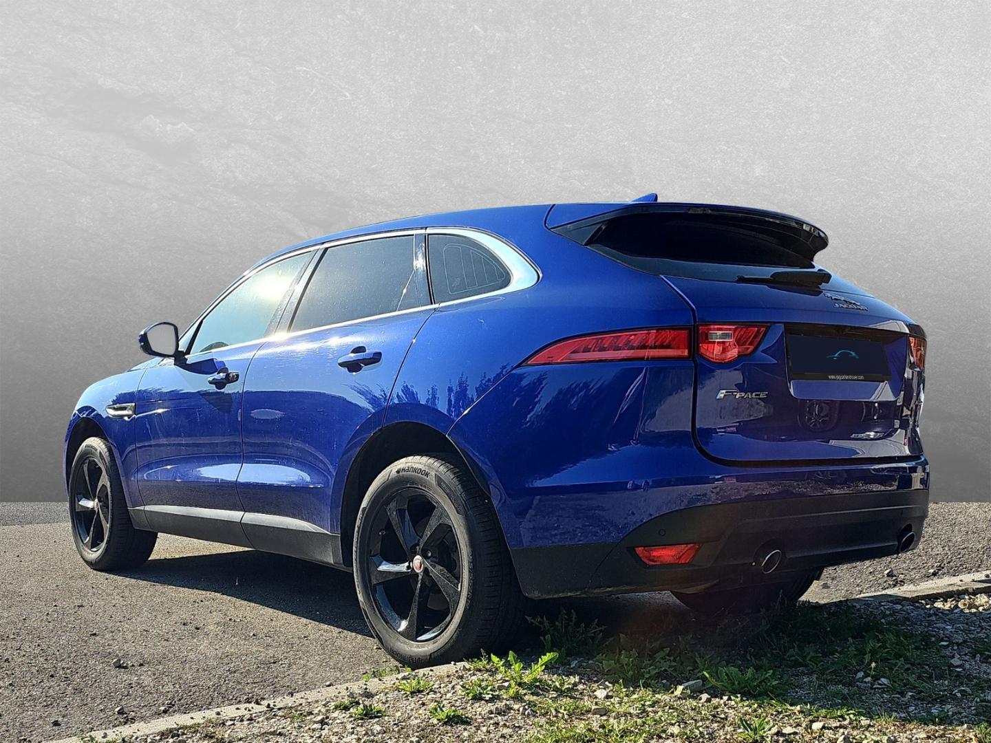 Jaguar F-Pace 25d AWD Prestige MOTORSCHADEN