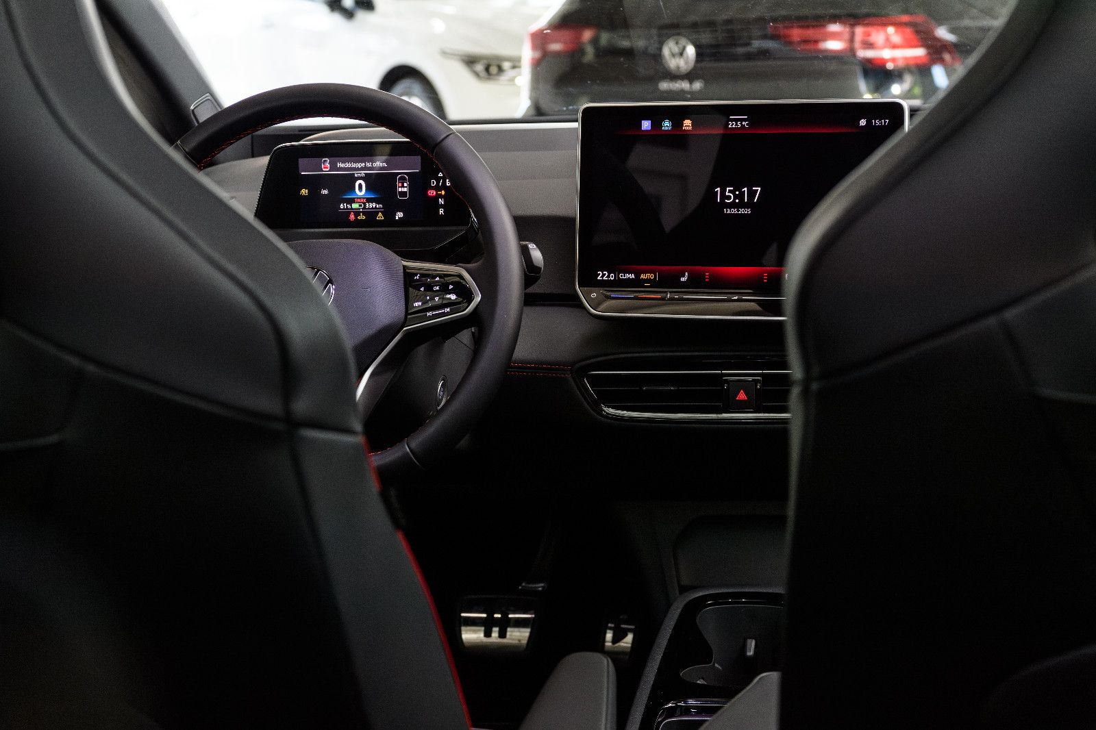 Fahrzeugabbildung Volkswagen ID.3 GTX IQ-LIGHT+AHK+PANO+360°-KAM+NAV+WÄRMEP.