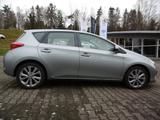 Toyota Auris Hybrid Start Edition + Navi - Toyota Auris: Start Edition