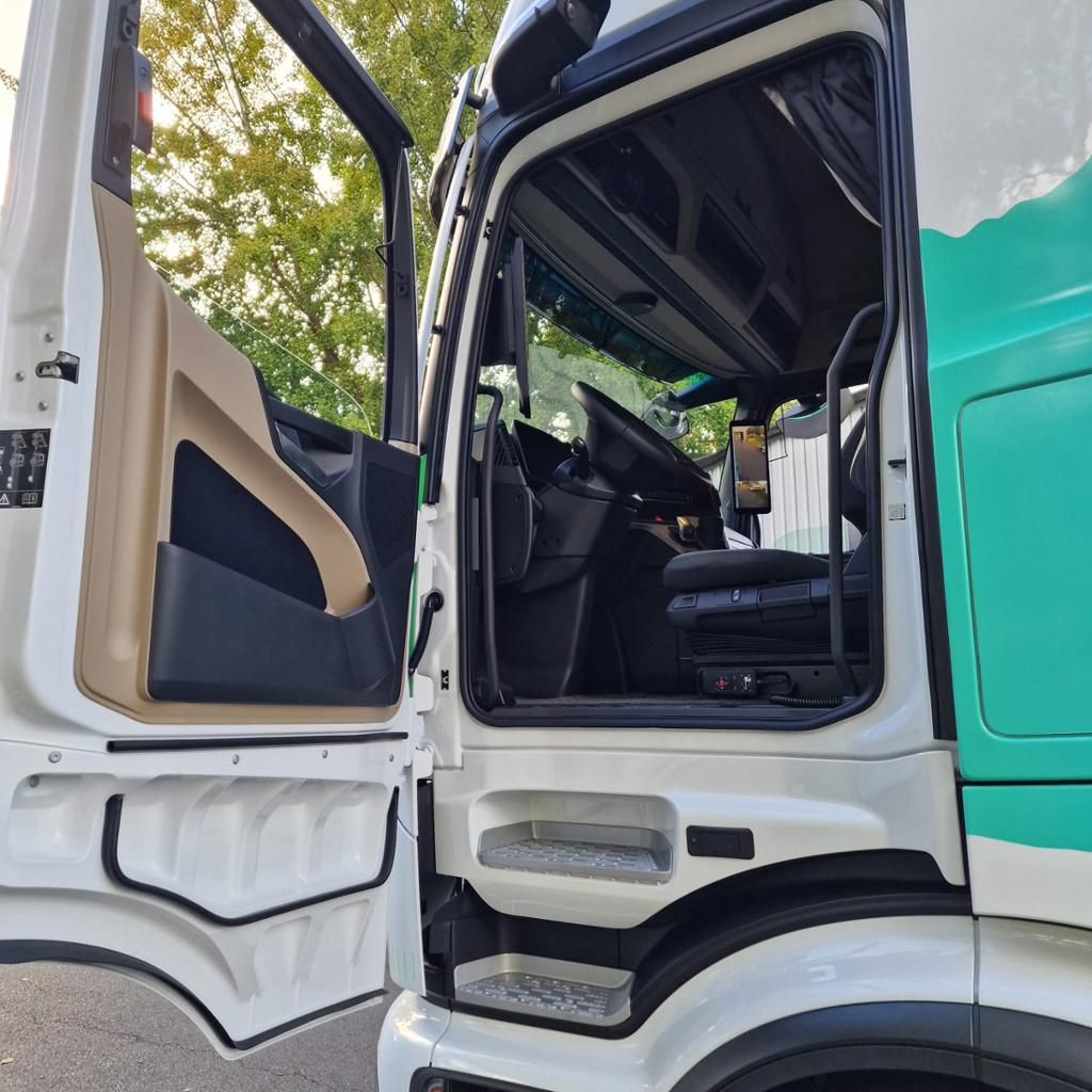 Fahrzeugabbildung Mercedes-Benz eActros 600 LS LED KlimaA Navi Luft SoundSys LM