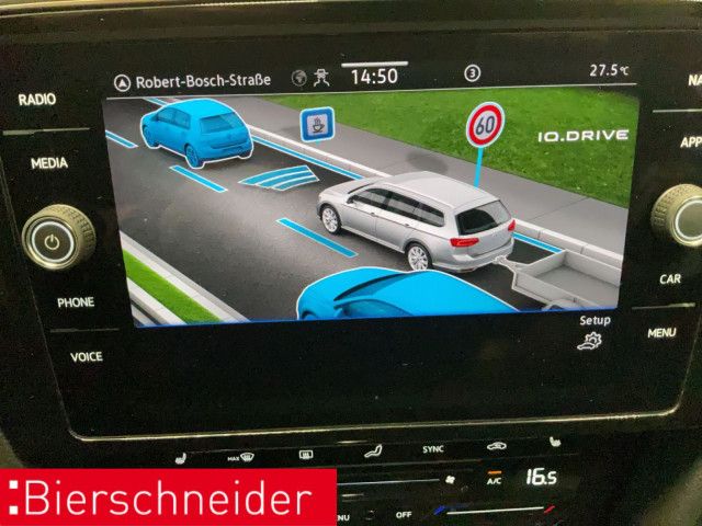 Volkswagen Passat Variant - Bild 22