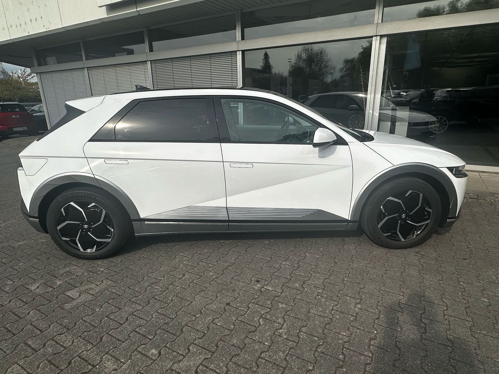 Fahrzeugabbildung Hyundai Ioniq 5 Techniq PANO+LEDER+LED+SHZ+WP+KAMER+ACC+
