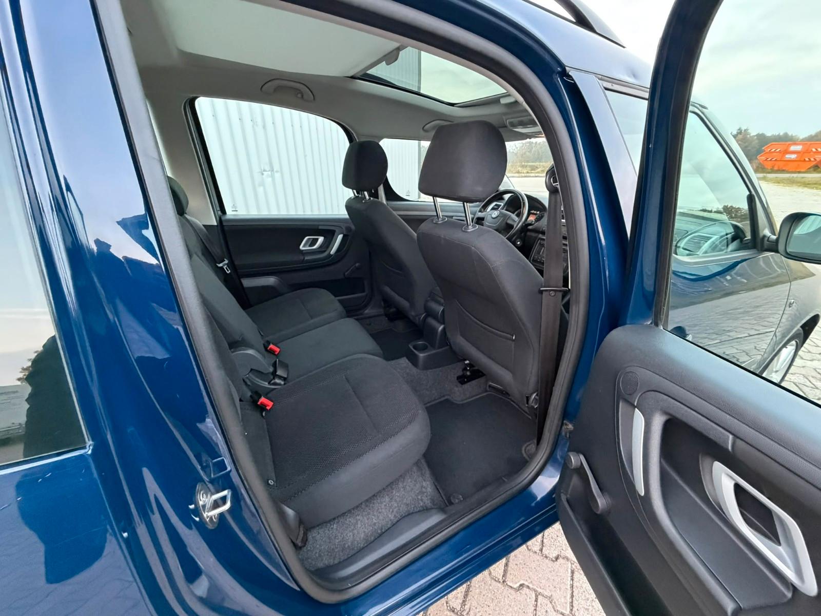 Skoda Roomster 2009 — photo 12