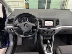 Fahrzeugabbildung Volkswagen Sharan 1,4 TSI DSG Comfortline 7 - Sitzer