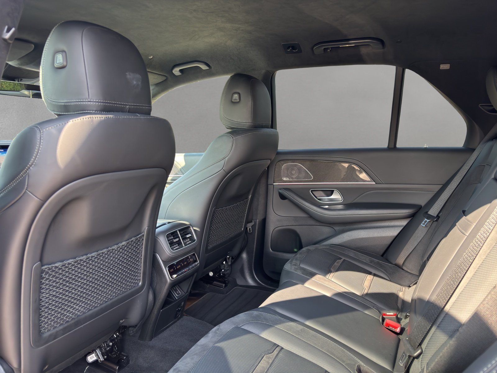 Fahrzeugabbildung Mercedes-Benz GLE53AMG Standh DISTR NappaExclusiv AHK Perf.AGA
