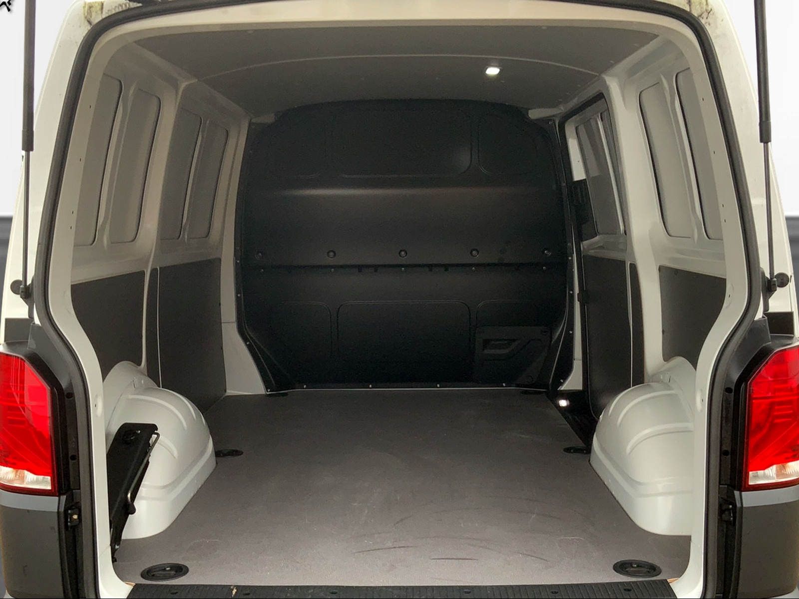 Transporter T6.1 Kasten 2,0 l TDI AHK