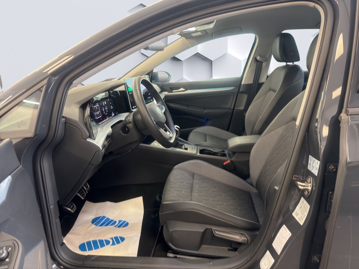 Golf VIII 1.5 85 kW Goal TSI 6-Gang LED GJR PDC 