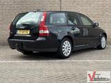 Volvo V50 1.6D Momentum - gebrauchte Volvo V50 aus dem Jahr 2005