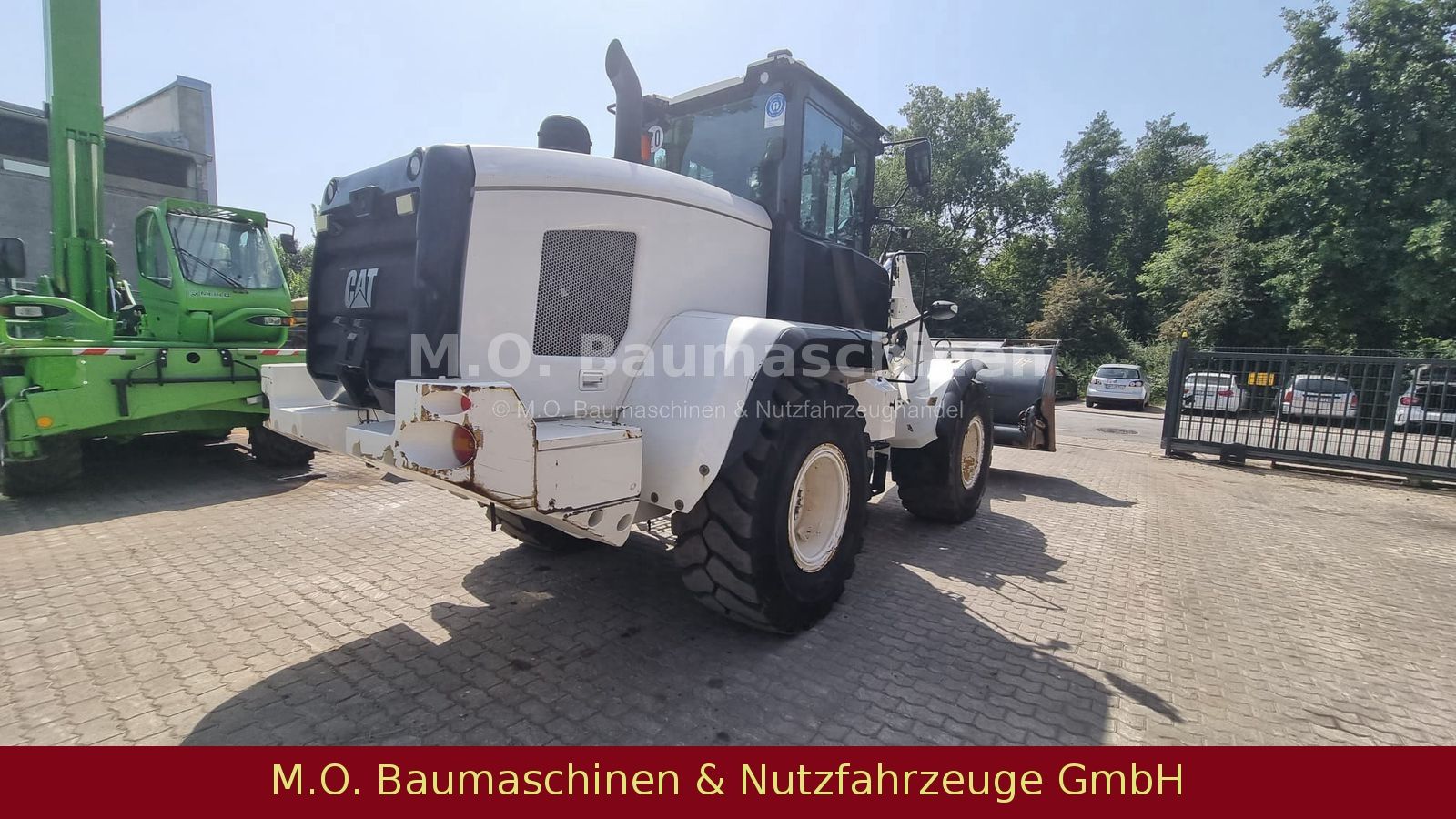 Fahrzeugabbildung CAT 930 M / BSS / AC / Waage / ZSA / Klappschaufel