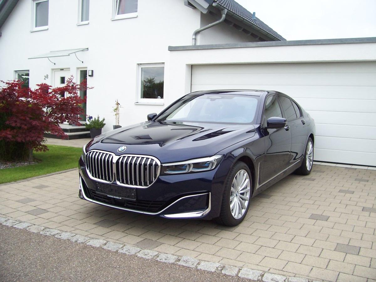 BMW 750 i xDrive B&W/Night/EGSD/Laser/F-Parken/NP151`