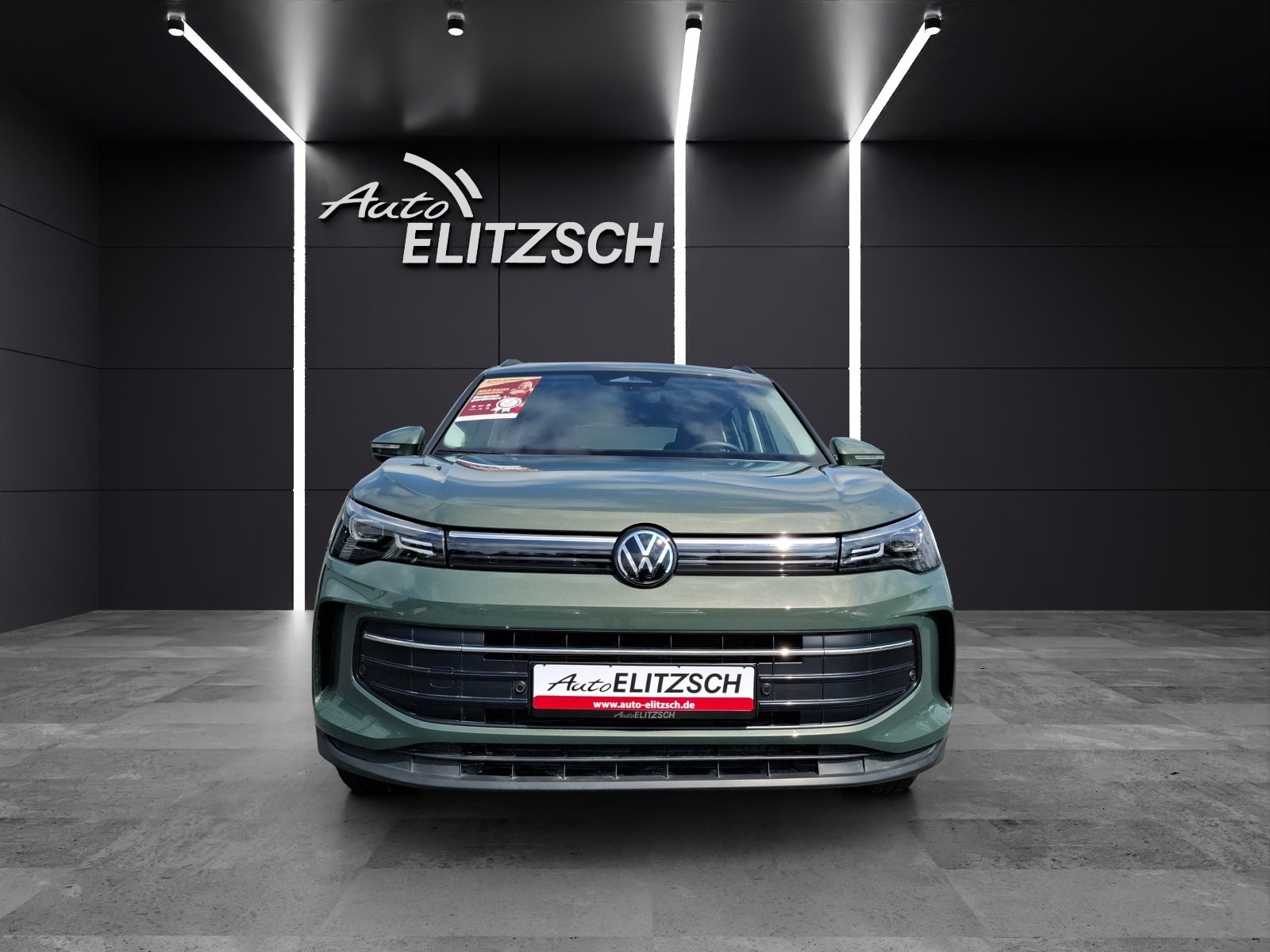 Fahrzeugabbildung Volkswagen Tiguan eTSI Life DSG LED AHK Navi AID ACC RFK SH