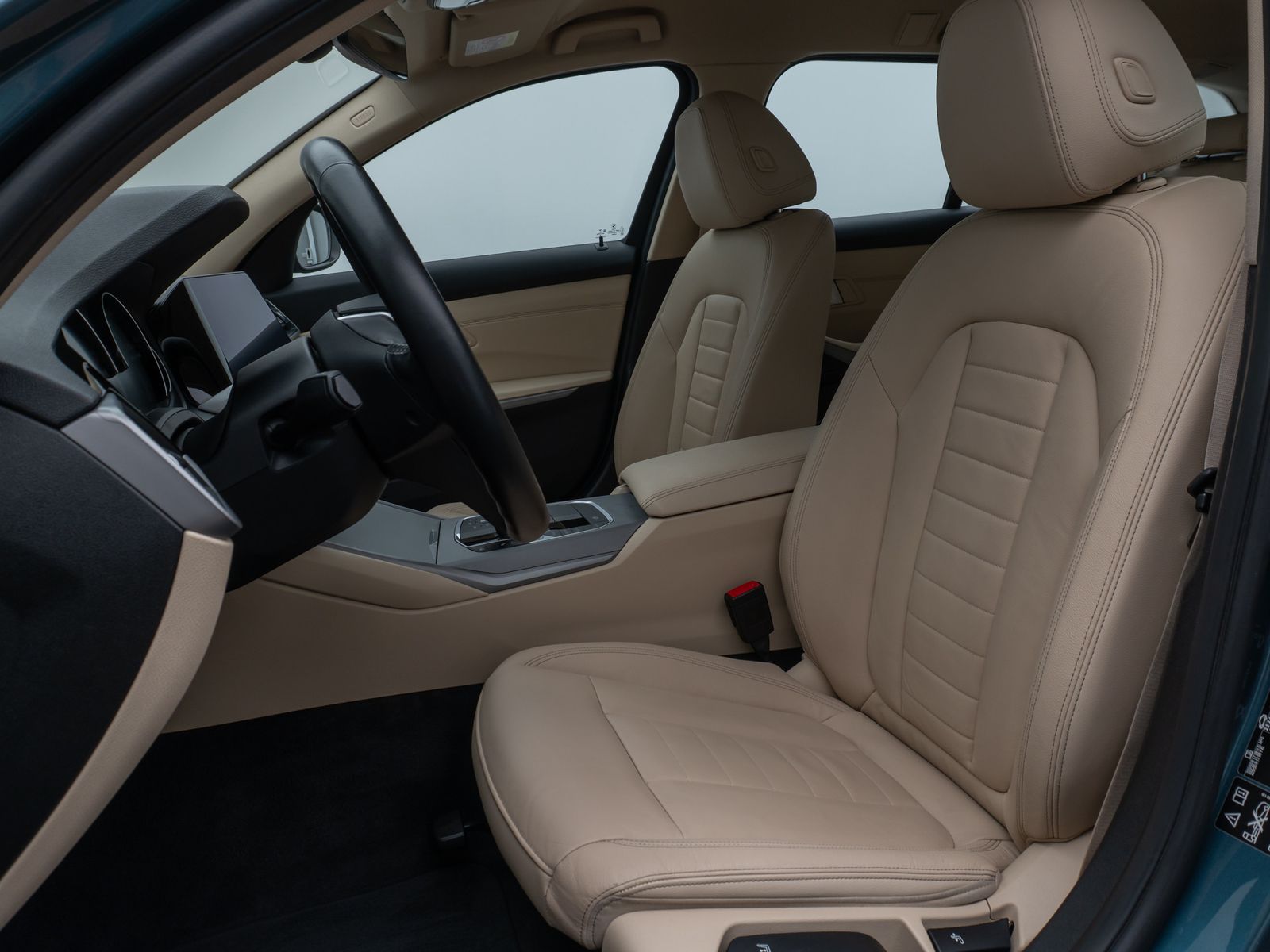 Fahrzeugabbildung BMW 320d xD CockPit+ Lenkrhzg Lordos Stndhz PDC AHK