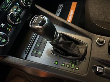 Skoda Octavia Combi Soleil *ACC*NAVI*PDC*SZHZ*APPLE*
