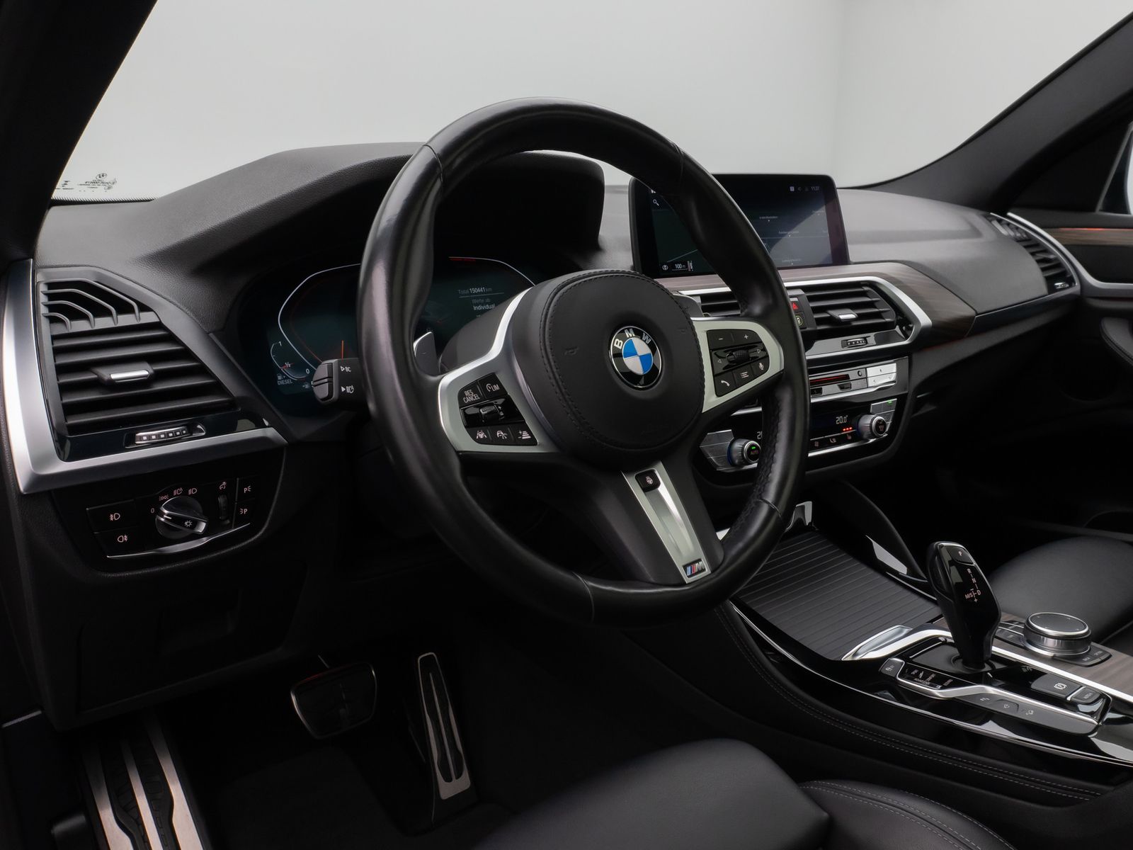 Fahrzeugabbildung BMW X4 xD20d M Sport X Panoram 360°HUD Komfort Alarm