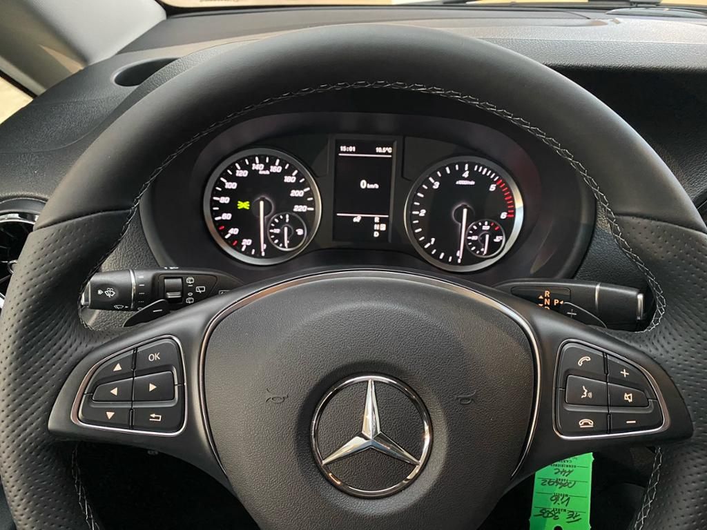 Fahrzeugabbildung Mercedes-Benz Vito 116 CDI AHK PDC KAM KeyLess AUT SHZ KlimaA