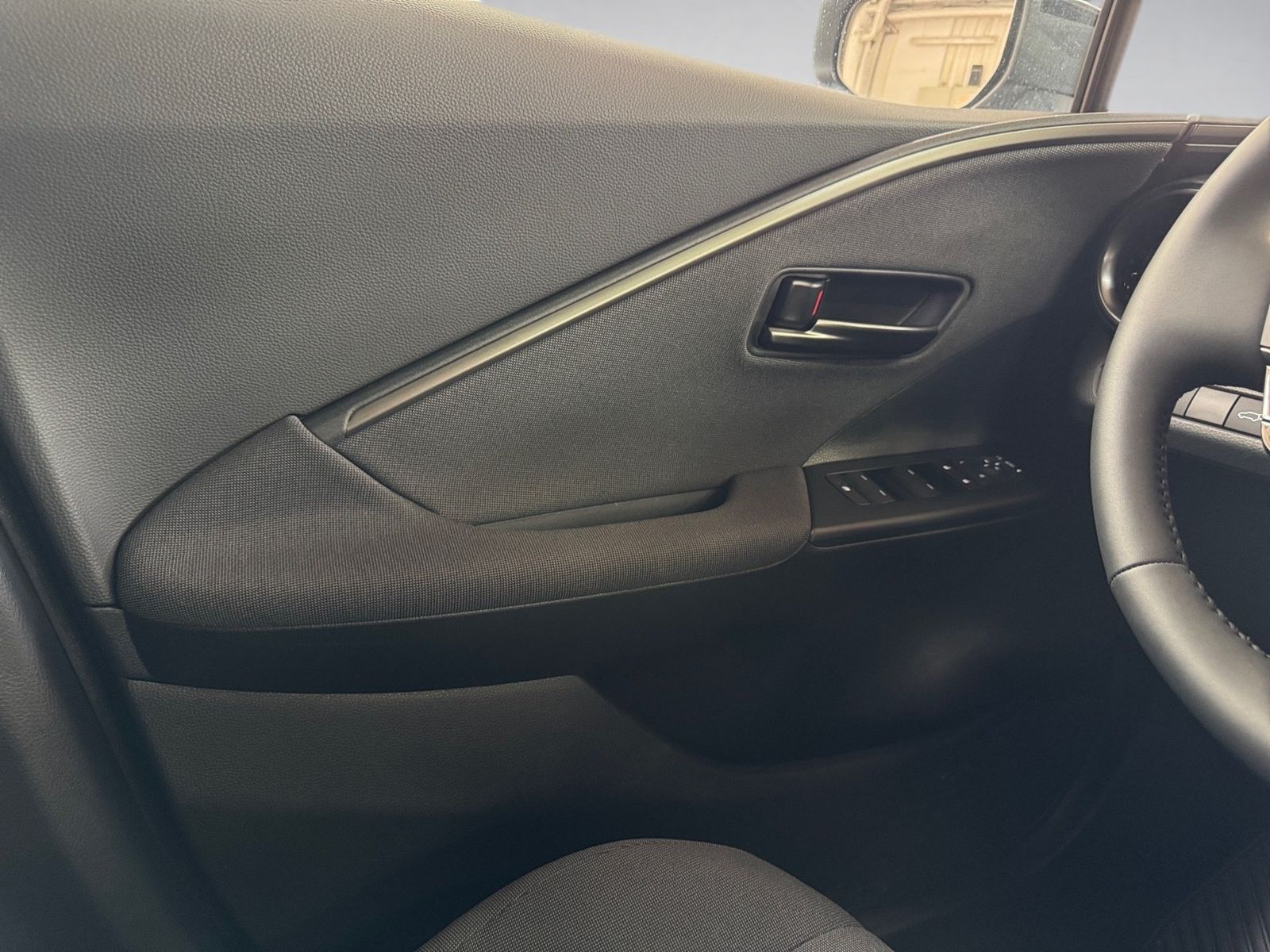 Fahrzeugabbildung Toyota C-HR 2.0 Teamplayer Technik-Paket KlimaA,LED,Nav