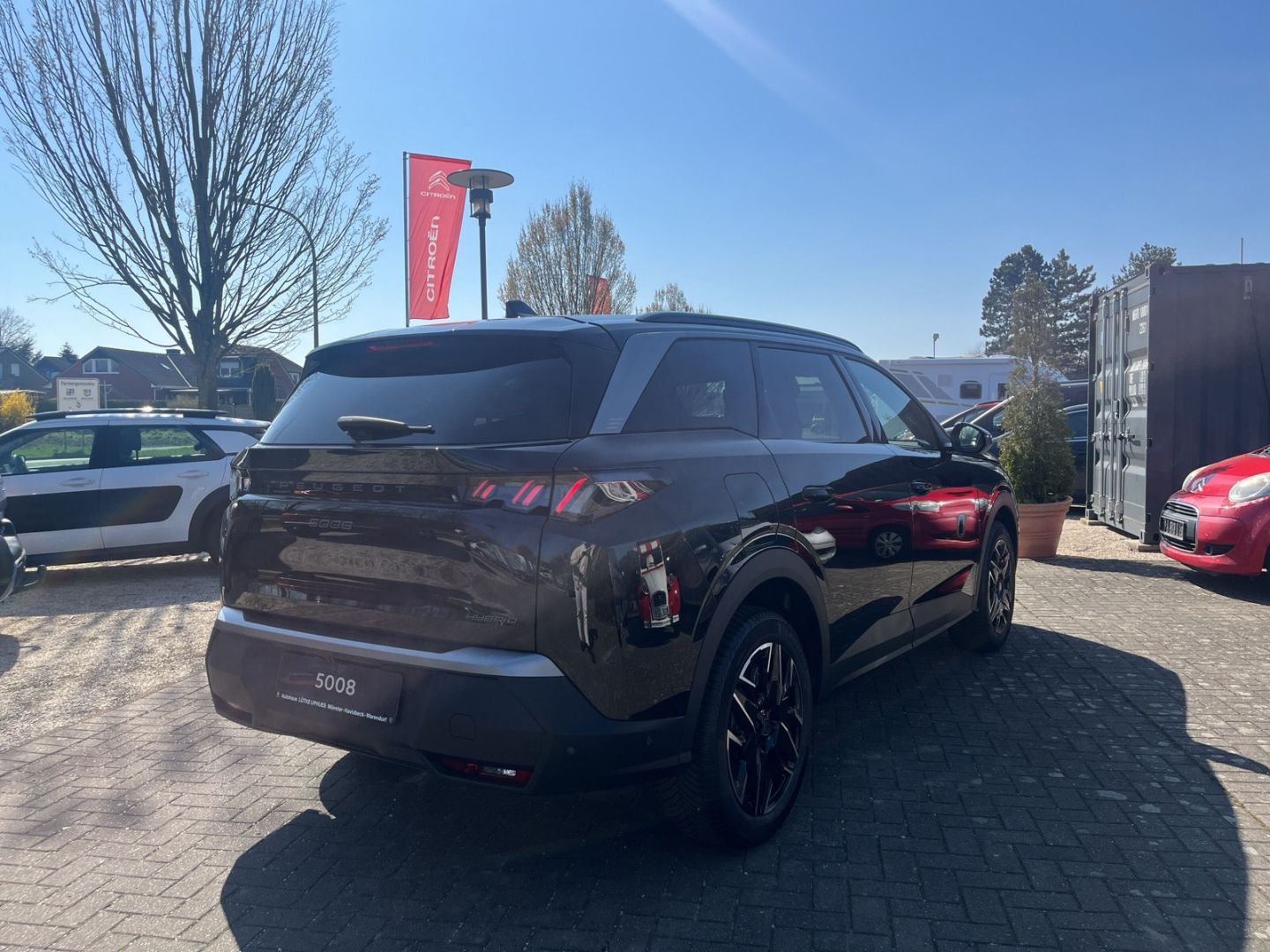 Fahrzeugabbildung Peugeot 5008 Allure HYBRID 145 Navi LED ACC CarPlay