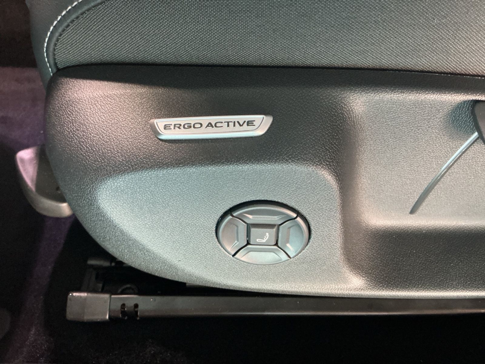 Volkswagen T-Roc - Bild 17