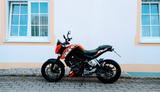 KTM Duke 200 ABS/Topzustand/135 kg - KTM 200 DUKE