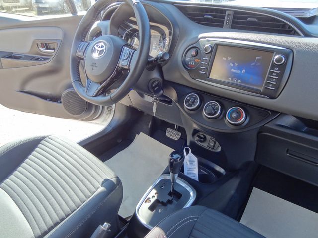 Fahrzeugabbildung Toyota Yaris Comfort/Automatik/1.Hd/Kam/4-Türig/