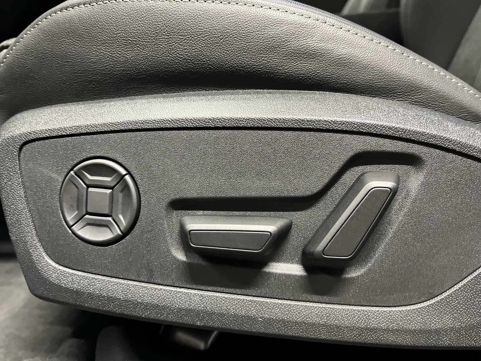 Audi Q6 e-tron - Bild 13