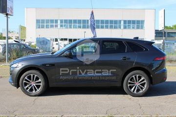 Jaguar F-Pace - 8