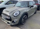 MINI Cooper S mit JCW-Kit - MINI MINI: Kit