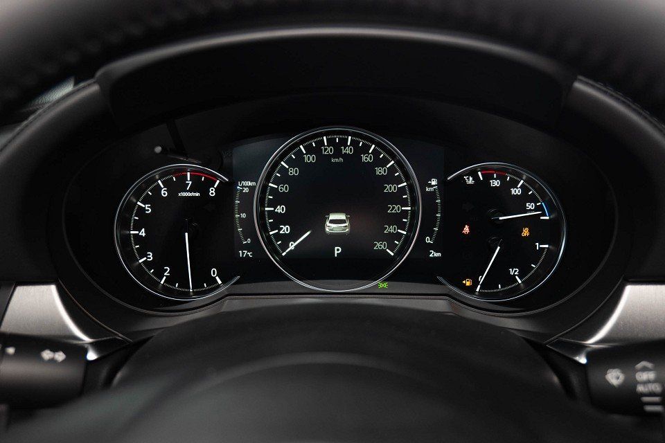 Fahrzeugabbildung Mazda 6 Kombi 2.0i 165ps A/T EXCLUSIVE COMB
