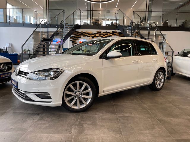 Volkswagen Golf VII Lim. Highline 1.5 TSI *1.HAND*LED*AHK*