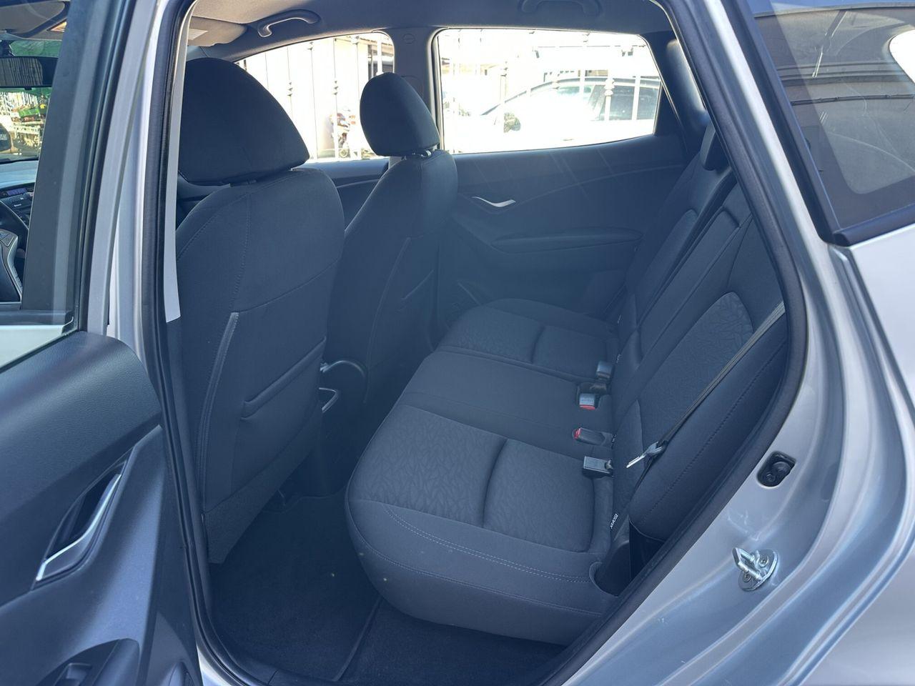 Hyundai ix20 2013 — photo 10