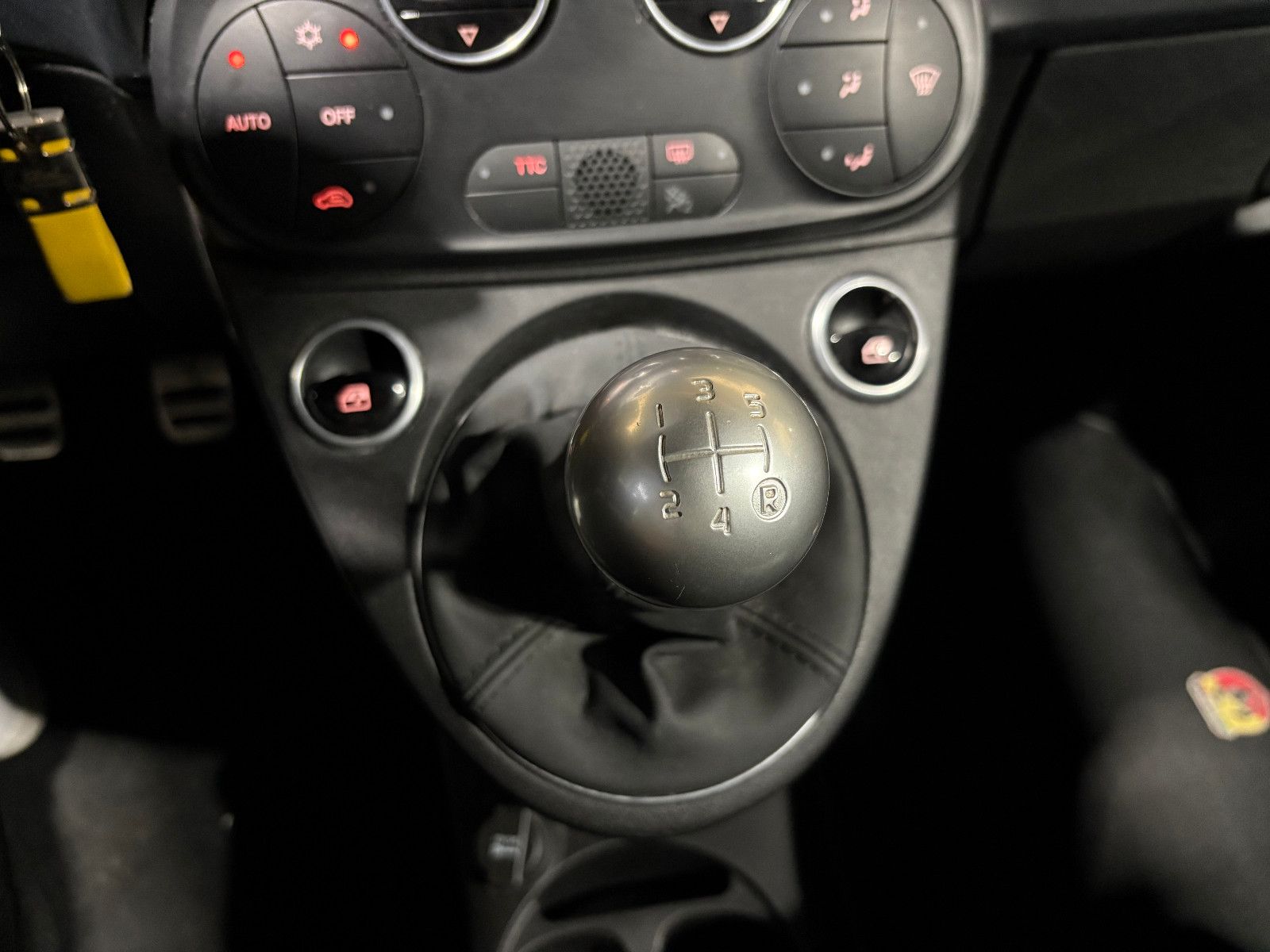 Fahrzeugabbildung Fiat ABARTH/595C/TURISMO/NAVI/APPLE-CAR/LED/PDC